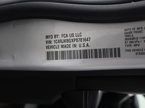 Used 2023 Jeep Grand Cherokee L Limited AWD/4WD image 56