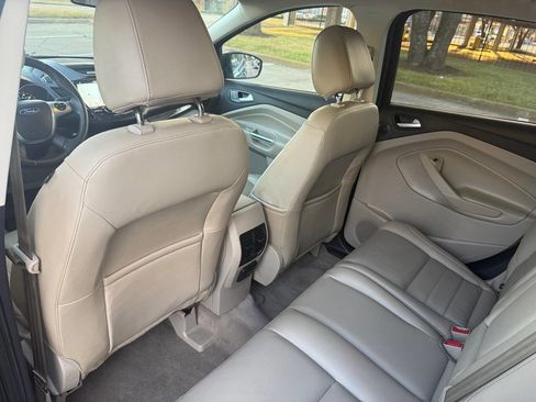 Used 2016 Ford Escape Titanium image 15