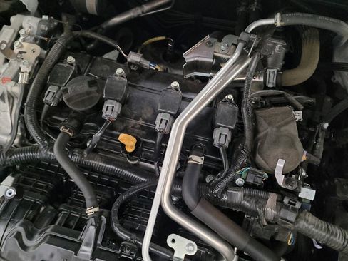 Used 2025 Nissan Altima 2.5 SV FWD image 30