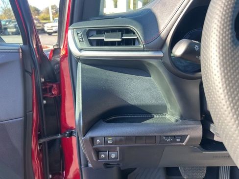 Used 2025 Toyota Sienna XSE image 29