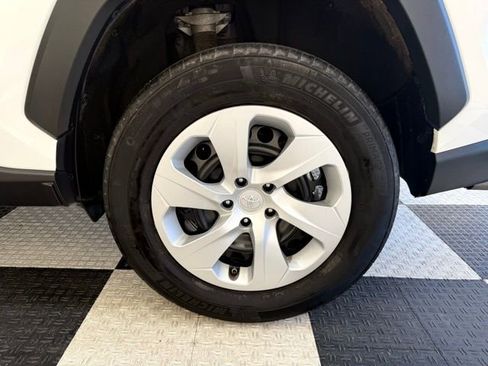 Used 2024 Toyota RAV4 LE image 10