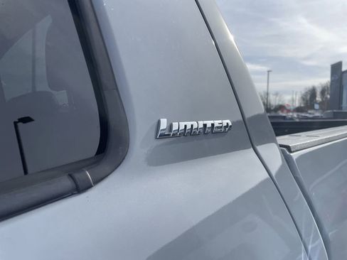 Used 2019 Toyota Tundra Limited AWD/4WD image 8