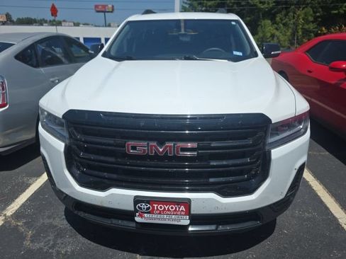 Used 2023 GMC Acadia SLE w/ Driver Convenience Package FWD image 2