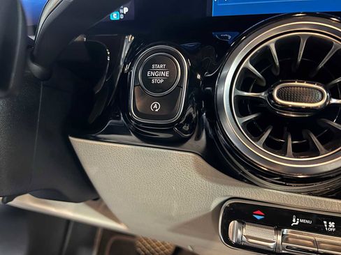 Certified 2025 Mercedes-Benz GLA 250 4MATIC image 29