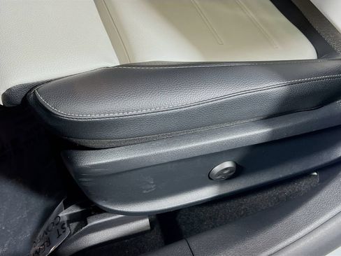 Used 2022 Mercedes-Benz CLA 35 AMG 4MATIC image 17