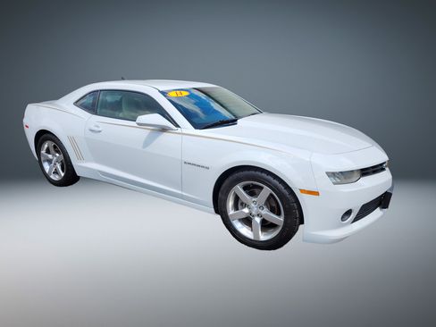 Used 2014 Chevrolet Camaro LT image 1