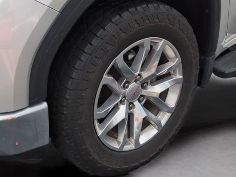 Used 2021 GMC Sierra 1500 SLT w/ X31 Off-Road Package image 34