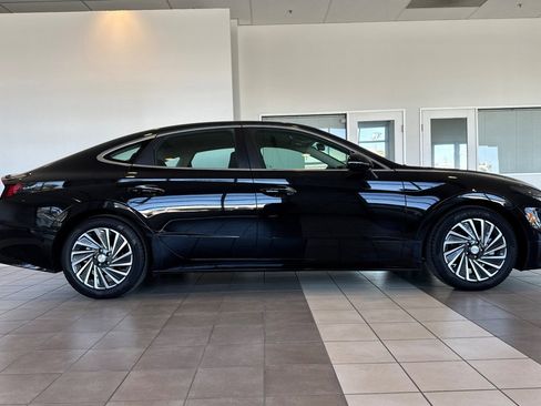 Used 2022 Hyundai Sonata SEL FWD image 3
