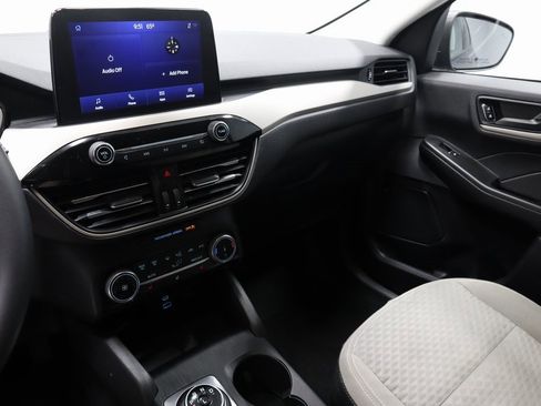 Certified 2022 Ford Escape SE w/ Cold Weather Package image 31