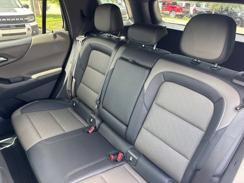 Used 2026 Chevrolet Equinox LT w/ Convenience Package II FWD image 11