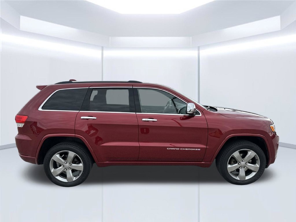 Used 2015 Jeep Grand Cherokee Overland w/ Advanced Technology Group AWD/4WD image 2