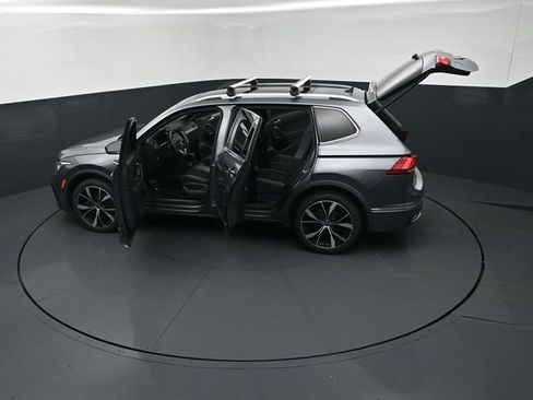 Used 2022 Volkswagen Tiguan SEL R-Line AWD/4WD image 27