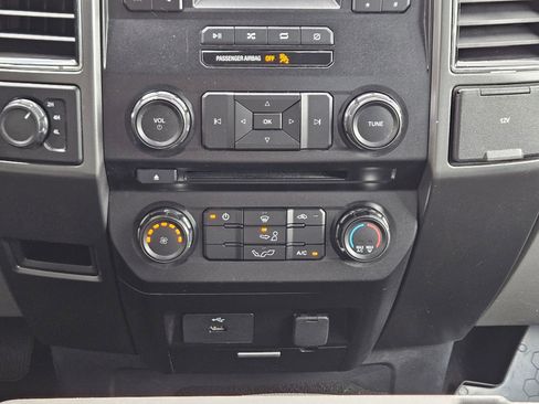 Used 2018 Ford F150 XLT AWD/4WD image 13