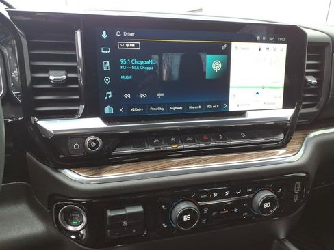 Used 2025 Chevrolet Silverado 1500 LT w/ Z71 Off-Road Package image 10