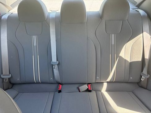 New 2025 Hyundai Elantra SEL FWD image 19