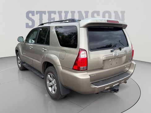 Used 2006 Toyota 4Runner Limited AWD/4WD image 3
