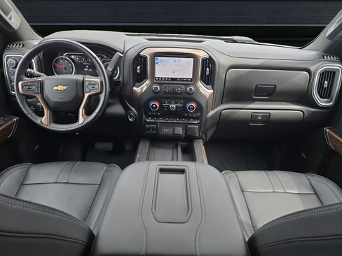 Used 2022 Chevrolet Silverado 3500 High Country w/ Z71 Off-Road Package AWD/4WD image 13