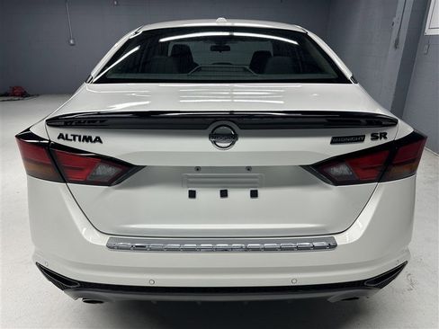 Used 2022 Nissan Altima 2.5 SR w/ Midnight Edition Package FWD image 6