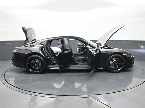 Certified 2024 Porsche Taycan GTS AWD/4WD image 35