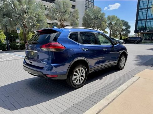 Used 2019 Nissan Rogue SV AWD/4WD image 5