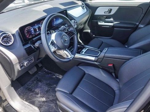 Used 2025 Mercedes-Benz GLA 250 image 17