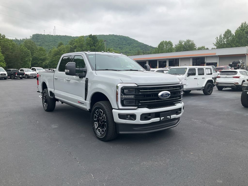 New 2026 Ford F250 Platinum AWD/4WD image 3
