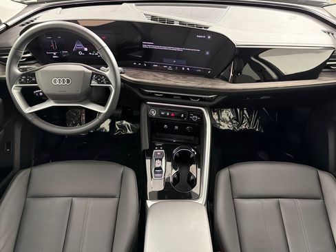 Used 2025 Audi Q5 Premium w/ Convenience Package AWD/4WD image 12