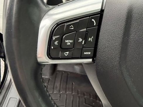Used 2017 Land Rover Discovery Sport HSE image 19