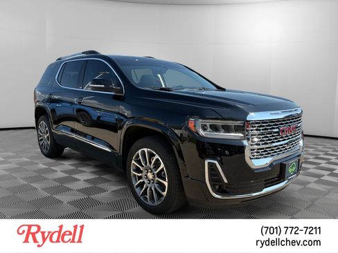 Used 2023 GMC Acadia Denali w/ Denali Technology Package AWD/4WD image 4