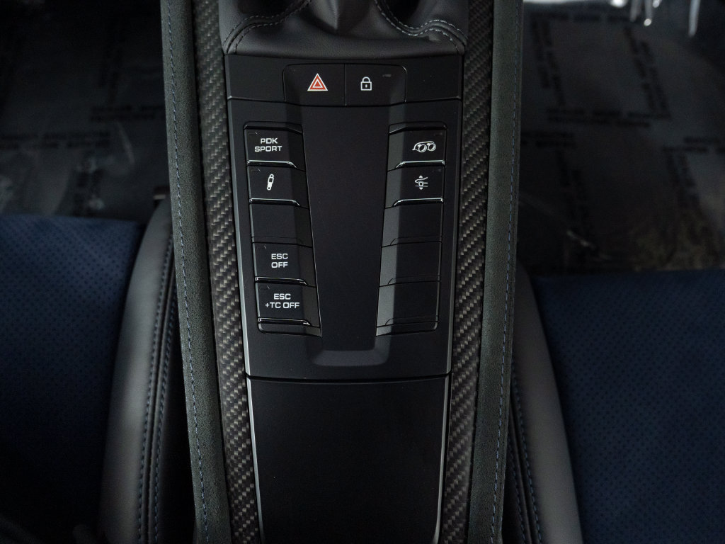 Used 2025 Porsche 718 Cayman GT4 RS RWD image 23