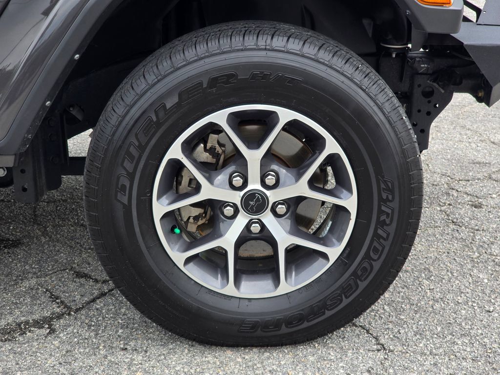 Used 2024 Jeep Gladiator Sport AWD/4WD image 22