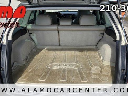 Used 2008 Subaru Outback 3.0R L.L. Bean image 25