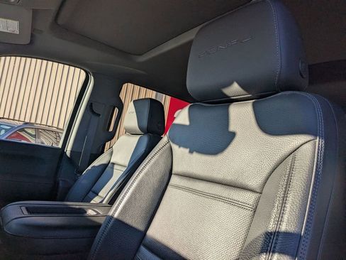 Used 2020 GMC Sierra 2500 Denali w/ Denali Ultimate Package image 13