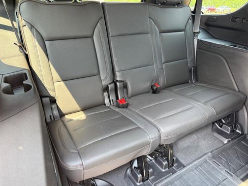 Used 2023 Chevrolet Tahoe High Country image 11