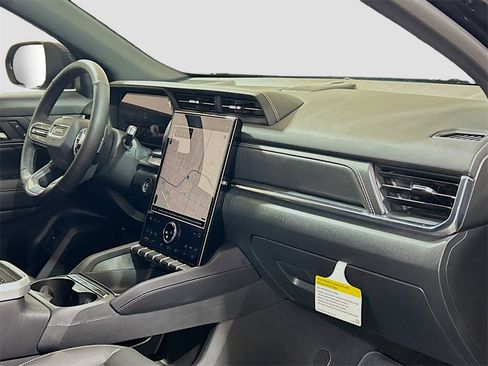 Used 2026 GMC Terrain Elevation w/ Elevation Premium Package image 27