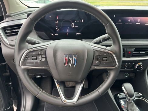 Used 2025 Buick Encore GX Preferred FWD image 27