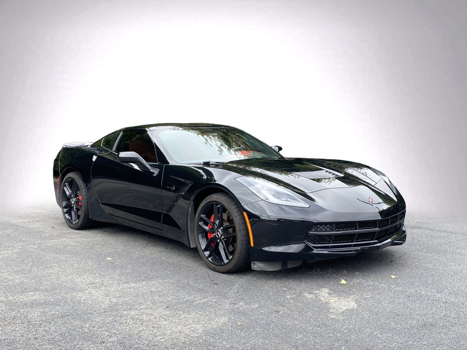Used 2015 Chevrolet Corvette Stingray Coupe w/ 3LT Preferred Equipment Group RWD image 2