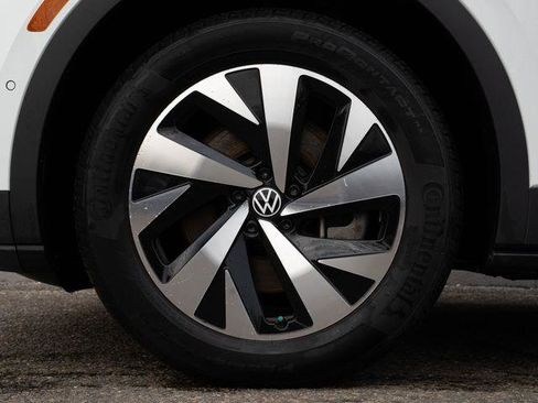 Used 2023 Volkswagen ID.4 Pro AWD/4WD image 12