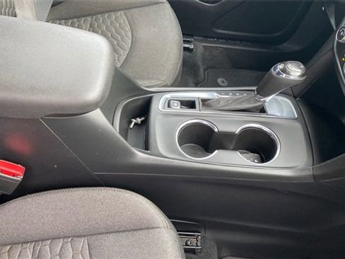 Used 2020 Chevrolet Equinox LT image 14