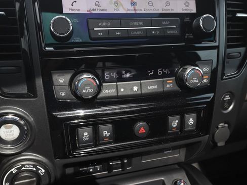 Used 2024 Nissan Titan PRO-4X w/ Pro-4x Convenience Package AWD/4WD image 24