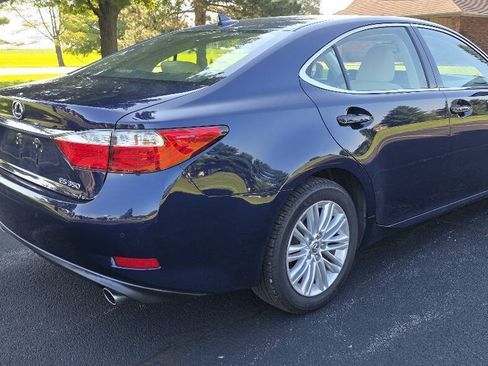 Used 2013 Lexus ES 350 w/ Premium Pkg FWD image 3
