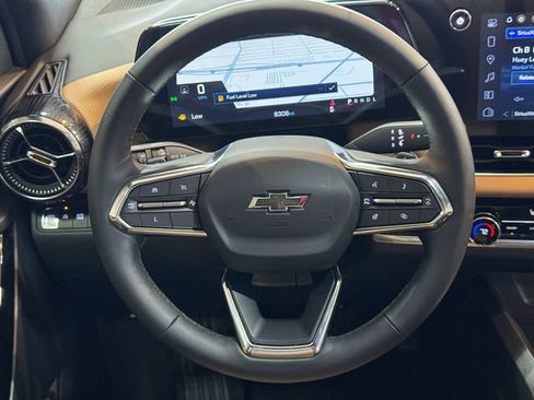 Certified 2025 Chevrolet Equinox ACTIV w/ Safety and Technology Package image 35