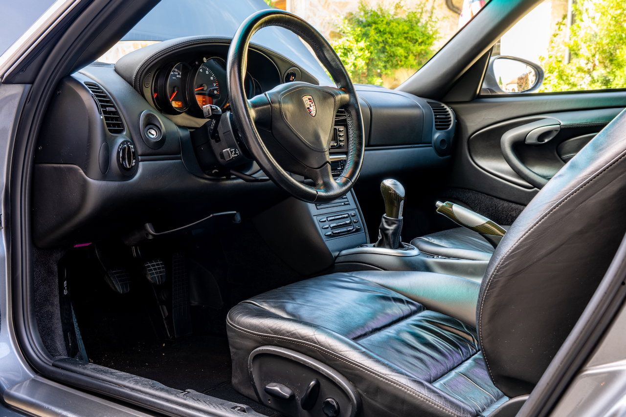 Used 2001 Porsche 911 Turbo AWD/4WD image 32