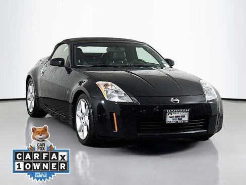 Used 2005 Nissan 350Z Touring image 1