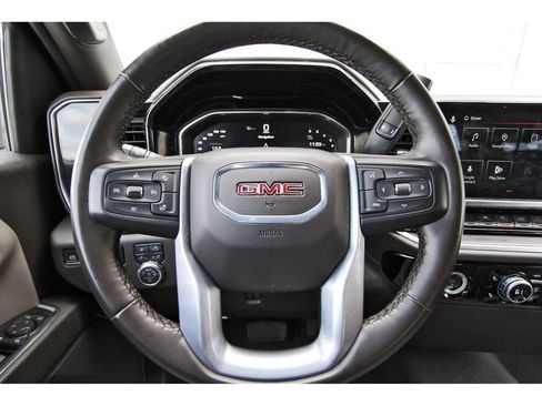 Used 2024 GMC Sierra 1500 SLT image 14