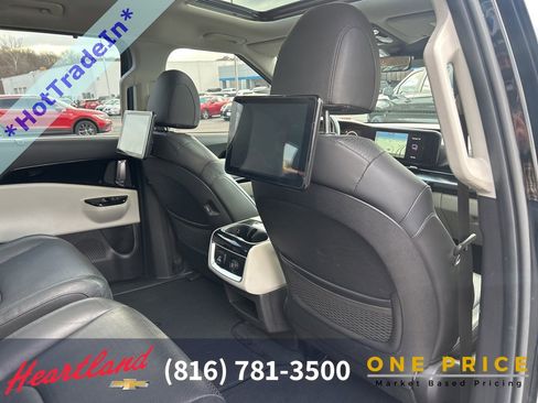 Used 2022 Kia Carnival SX Prestige image 49