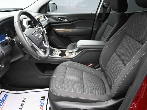 Used 2023 GMC Acadia SLE w/ Driver Convenience Package image 9