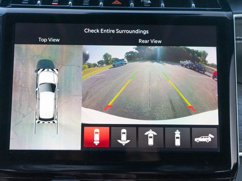 Used 2023 Jeep Grand Cherokee L Limited w/ Luxury Tech Group II AWD/4WD image 16