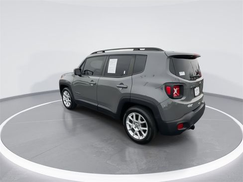Used 2020 Jeep Renegade Latitude image 6