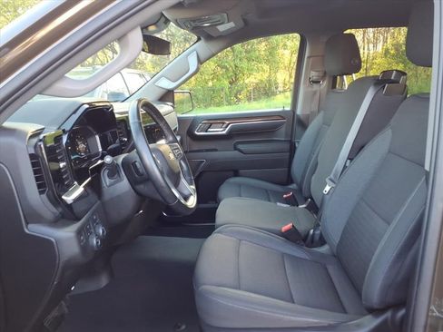 Used 2023 Chevrolet Silverado 1500 LT image 12